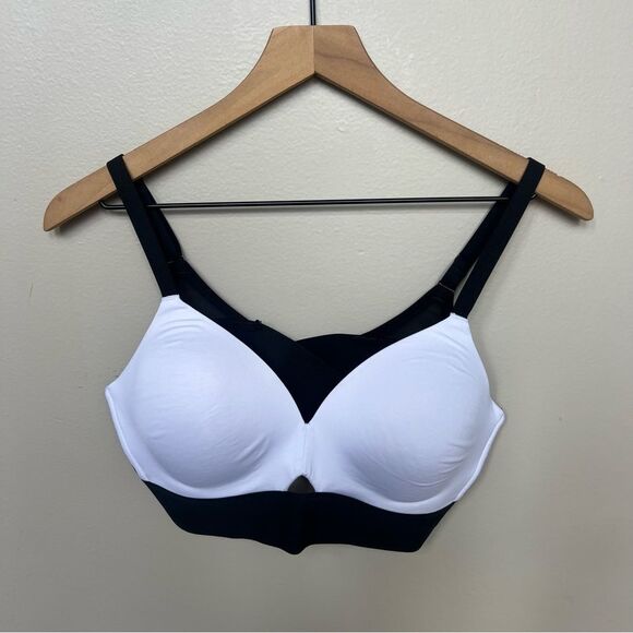 SPANX Workout to Waves Bra Black and White Wireless Sports Bra Swim Top Medium - Picture 4 of 9